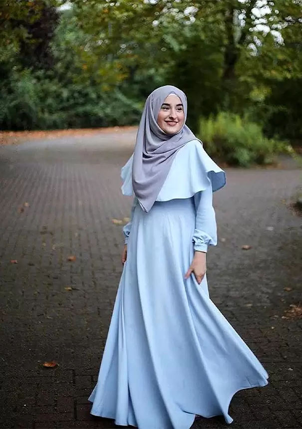 لباس رنگی برای زنان, لباس رنگ روشن برای زنان, اهمیت رنگ روشن لباس در اسلام
